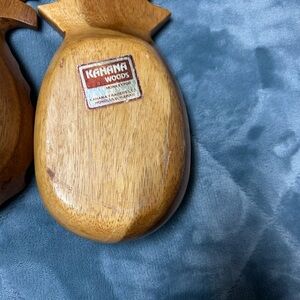 Lot of 6 wooden pineapple vessels